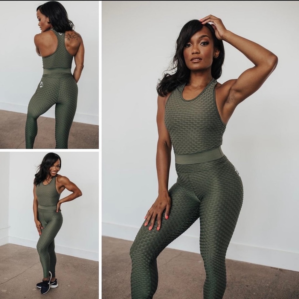 Bootyqueen apparel IDEAL legging. Size small. Olive green.